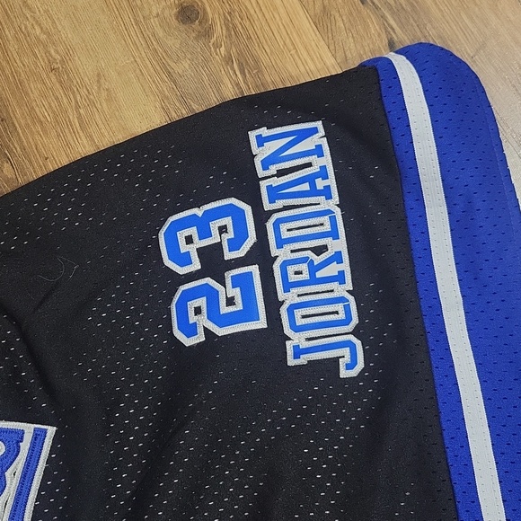 Vintage Jordan #23 Space Jam 1996 Tune Squad Drawstring Waist Basketball Shorts - Picture 6 of 12